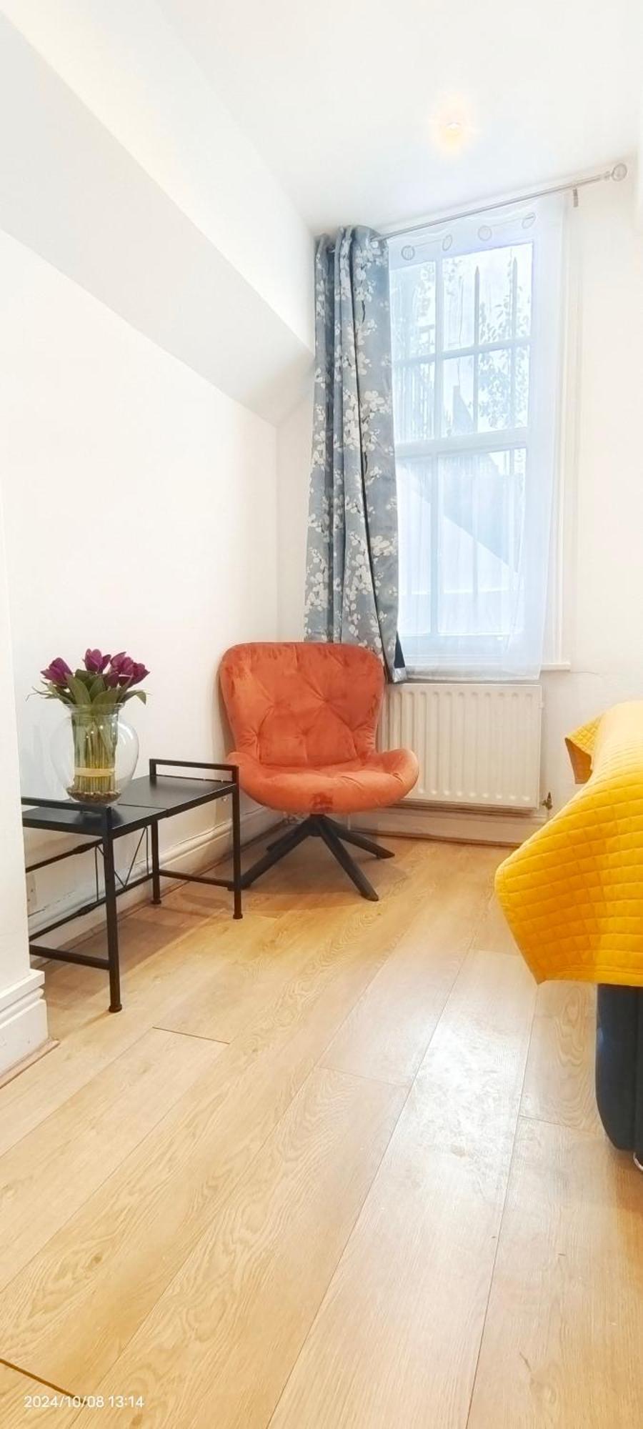 Blossom Apartment With Garden Londra Esterno foto
